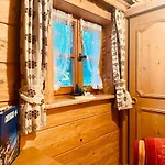 בית נופש Almbruennerl Almhuette Auf Der Raffner Alm רוהפולדינג
