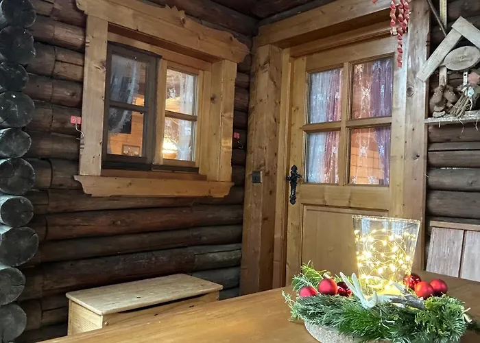 Almbrünnerl Almhütte Auf Der Raffner Alm