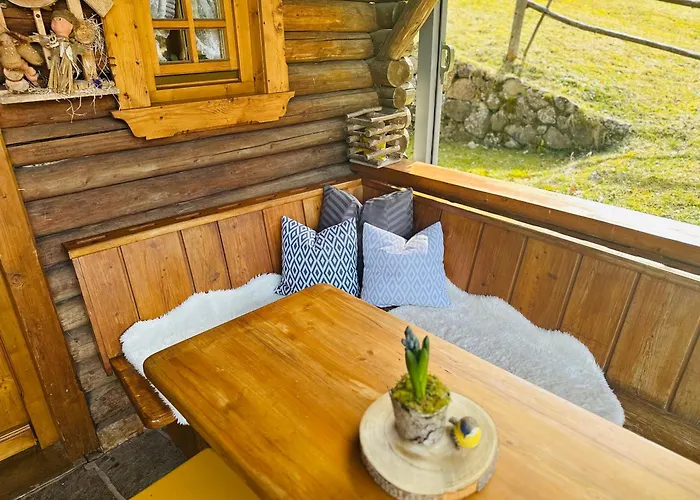 Almbrünnerl Almhütte Auf Der Raffner Alm *