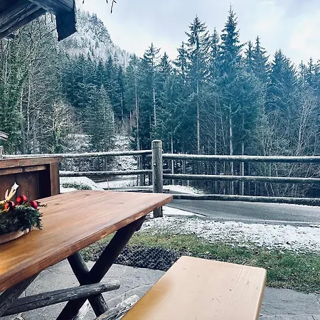 Almbruennerl Almhuette Auf Der Raffner Alm Holiday home *