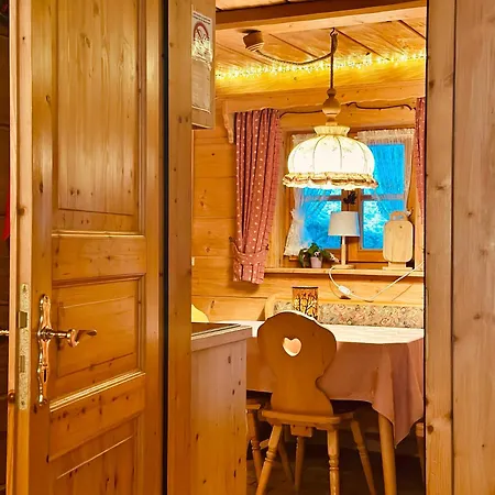 Almbruennerl Almhuette Auf Der Raffner Alm Holiday home