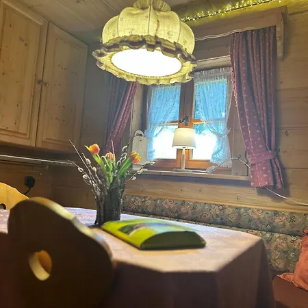 Almbruennerl Almhuette Auf Der Raffner Alm Holiday home *