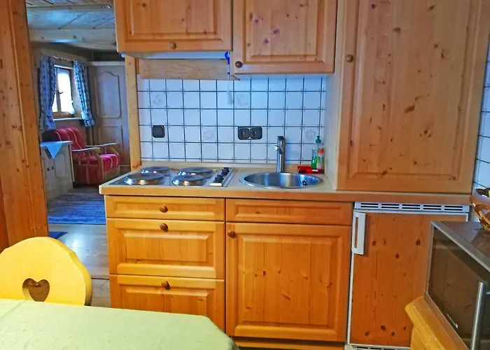 Almbruennerl Almhuette Auf Der Raffner Alm * Ruhpolding